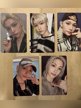 Set of 5 OFFICIAL Felix of Stray Kids photocards ( Set # 4)